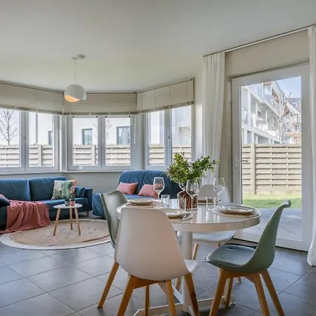 Huswell - Bright With Large And Sunny Garden