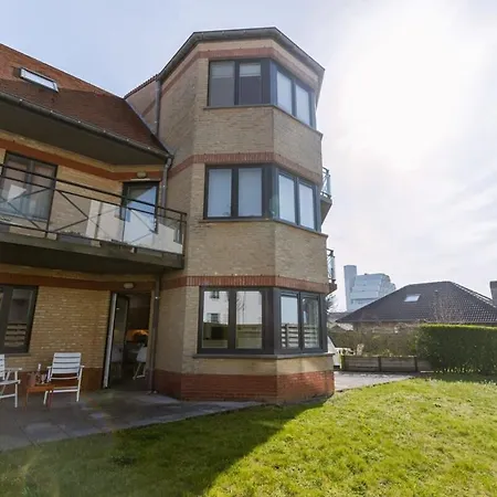 Daire Huswell - Bright With Large And Sunny Garden *